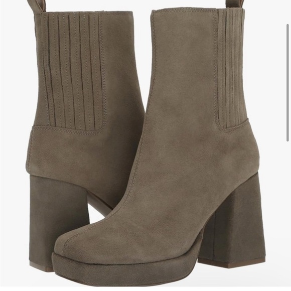 NEW BLONDO Rozalie Waterproof Platform Chelsea Boot Size: 9 - Picture 1 of 11